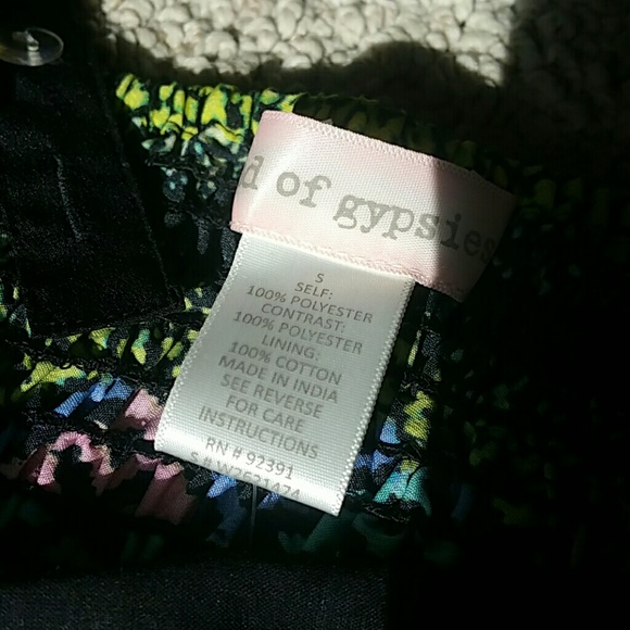 NWT Band of Gypsies Small Vibrant Stretch Crop Top - Picture 4 of 5